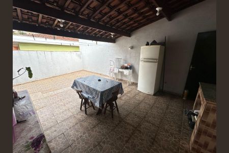 Casa à venda com 175m², 3 quartos e 2 vagasÁrea de Serviço