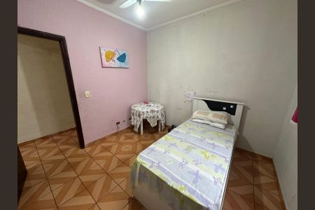 Casa à venda com 175m², 3 quartos e 2 vagasQuarto 2