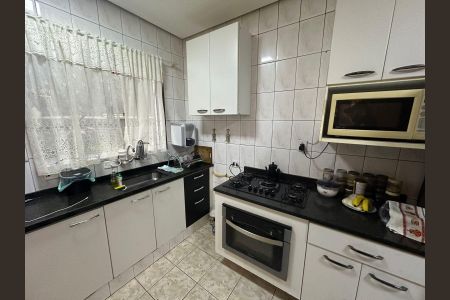 Casa à venda com 175m², 3 quartos e 2 vagasCozinha