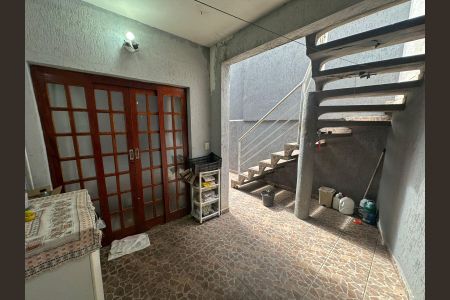 Casa à venda com 175m², 3 quartos e 2 vagasÁrea de Serviço