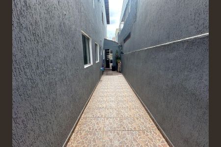 Casa à venda com 175m², 3 quartos e 2 vagasCorredor