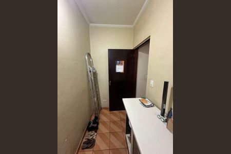 Casa à venda com 175m², 3 quartos e 2 vagasEscritório