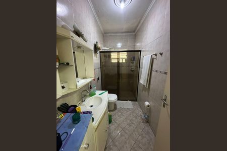 Casa à venda com 175m², 3 quartos e 2 vagasBanheiro
