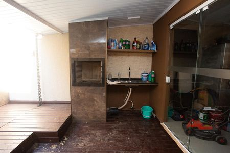 Casa à venda com 230m², 2 quartos e 3 vagasChurrasqueira 2 e tanque