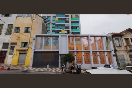 Apartamento à venda com 35m², 2 quartos e sem vaga Apartamento à venda com 35m², 2 quartos e sem vagaFachada