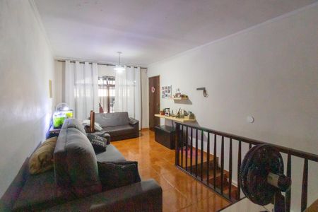 Casa à venda com 125m², 3 quartos e 2 vagas Casa à venda com 125m², 3 quartos e 2 vagasSala