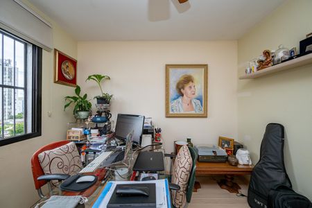 Apartamento à venda com 98m², 3 quartos e 2 vagasQuarto 2