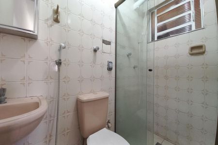 Casa à venda com 250m², 3 quartos e 2 vagasBanheiro da Suíte