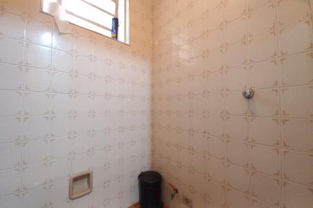 Casa à venda com 250m², 3 quartos e 2 vagasBanheiro