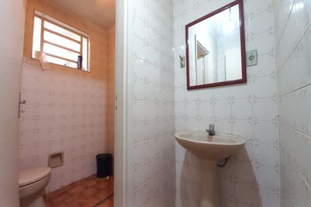 Casa à venda com 250m², 3 quartos e 2 vagasBanheiro