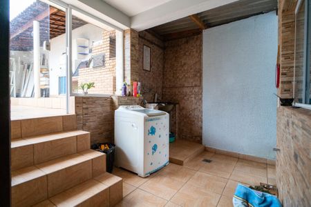 Casa para alugar com 80m², 2 quartos e 1 vagaÁrea de Serviço