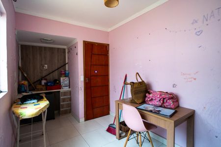Casa para alugar com 80m², 2 quartos e 1 vagaQuarto