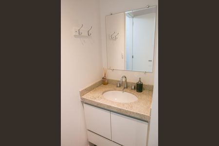 Apartamento à venda com 67m², 2 quartos e 1 vagaBanheiro Social