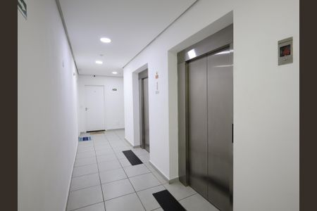 Apartamento para alugar com 35m², 2 quartos e 1 vagaHall social