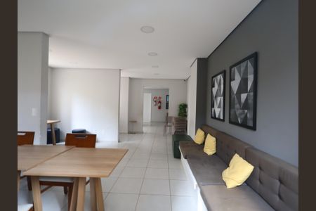Apartamento para alugar com 35m², 2 quartos e 1 vagaÁrea comum - Salão de festas