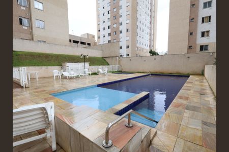Apartamento para alugar com 35m², 2 quartos e 1 vagaÁrea comum - Piscina