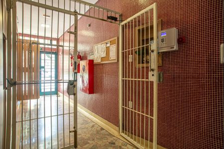 Apartamento à venda com 86m², 2 quartos e sem vagaÁrea comum - Entrada do Edifício