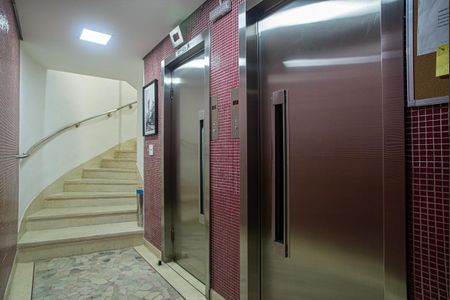 Apartamento à venda com 86m², 2 quartos e sem vagaÁrea comum - Elevadores