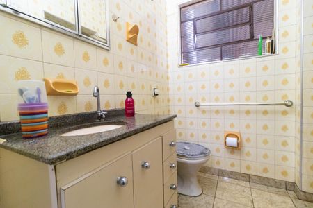 Casa à venda com 113m², 3 quartos e 2 vagasBanheiro