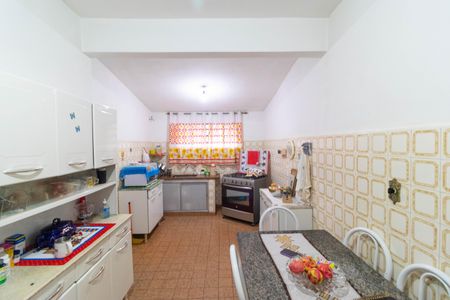 Casa à venda com 113m², 3 quartos e 2 vagasCozinha