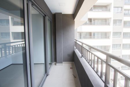 Studio à venda com 22m², 1 quarto e sem vaga Studio à venda com 22m², 1 quarto e sem vagaVaranda