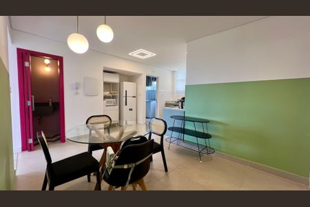 Apartamento à venda com 125m², 3 quartos e 1 vaga Apartamento à venda com 125m², 3 quartos e 1 vagaCopa