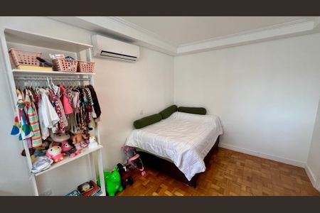Apartamento à venda com 125m², 3 quartos e 1 vaga Apartamento à venda com 125m², 3 quartos e 1 vagaSuite 1