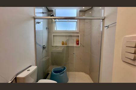 Apartamento à venda com 125m², 3 quartos e 1 vaga Apartamento à venda com 125m², 3 quartos e 1 vagaBanheiro da Suíte 2