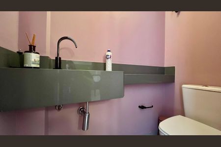 Apartamento à venda com 125m², 3 quartos e 1 vaga Apartamento à venda com 125m², 3 quartos e 1 vagaLavabo