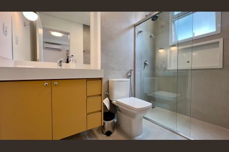 Apartamento à venda com 125m², 3 quartos e 1 vaga Apartamento à venda com 125m², 3 quartos e 1 vagaBanheiro da Suíte 1