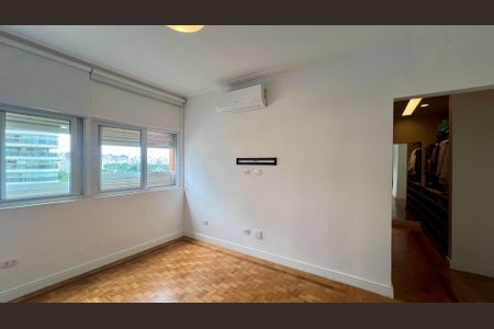 Apartamento à venda com 125m², 3 quartos e 1 vaga Apartamento à venda com 125m², 3 quartos e 1 vagaSuite 2