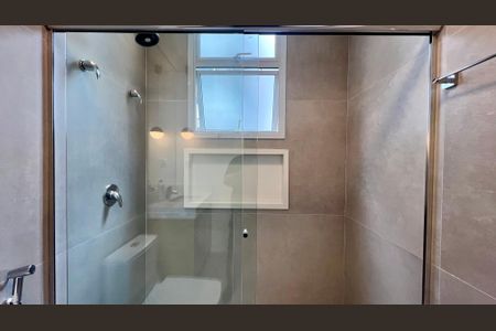 Apartamento à venda com 125m², 3 quartos e 1 vaga Apartamento à venda com 125m², 3 quartos e 1 vagaBanheiro da Suíte 1