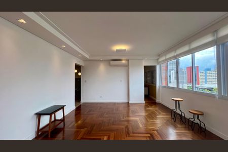 Apartamento à venda com 125m², 3 quartos e 1 vaga Apartamento à venda com 125m², 3 quartos e 1 vagaSala