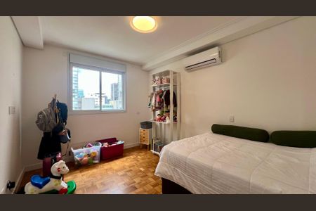 Apartamento à venda com 125m², 3 quartos e 1 vaga Apartamento à venda com 125m², 3 quartos e 1 vagaSuite 1