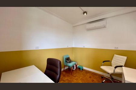 Apartamento à venda com 125m², 3 quartos e 1 vaga Apartamento à venda com 125m², 3 quartos e 1 vagaEscritório