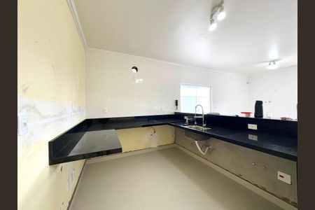 Casa à venda com 400m², 5 quartos e 6 vagas Casa à venda com 400m², 5 quartos e 6 vagasCozinha