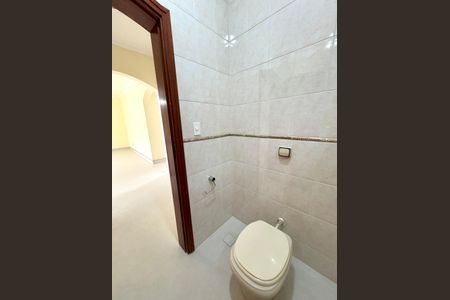 Casa à venda com 400m², 5 quartos e 6 vagas Casa à venda com 400m², 5 quartos e 6 vagasLavabo