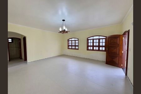 Casa à venda com 400m², 5 quartos e 6 vagas Casa à venda com 400m², 5 quartos e 6 vagasSala