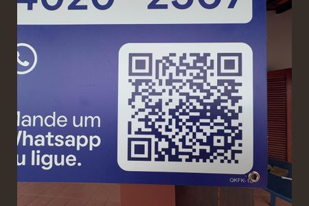 Casa à venda com 400m², 5 quartos e 6 vagasPlaquinha instalada - QR Code