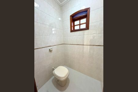 Casa à venda com 400m², 5 quartos e 6 vagas Casa à venda com 400m², 5 quartos e 6 vagasLavabo