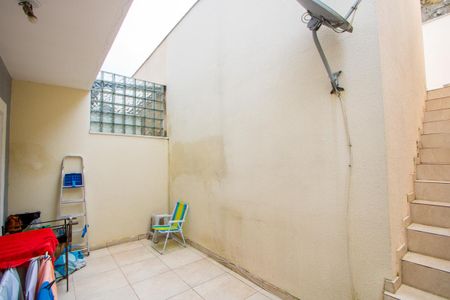 Apartamento para alugar com 86m², 2 quartos e 1 vagaQuintal