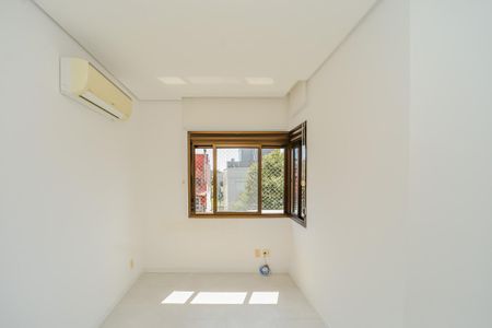 Apartamento à venda com 92m², 3 quartos e 3 vagas Apartamento à venda com 92m², 3 quartos e 3 vagasQuarto 2