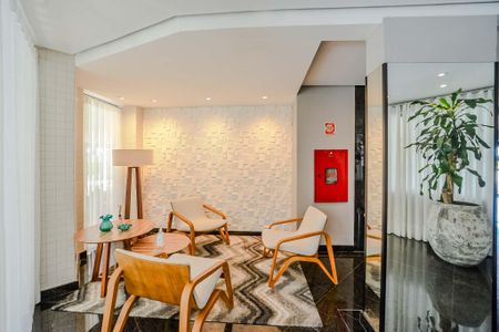 Apartamento à venda com 92m², 3 quartos e 3 vagas Apartamento à venda com 92m², 3 quartos e 3 vagasHall Social