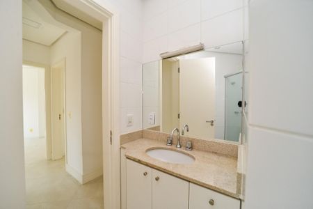 Apartamento à venda com 92m², 3 quartos e 3 vagas Apartamento à venda com 92m², 3 quartos e 3 vagasBanheiro Social