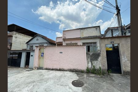 Casa para alugar com 75m², 3 quartos e sem vagaFachada