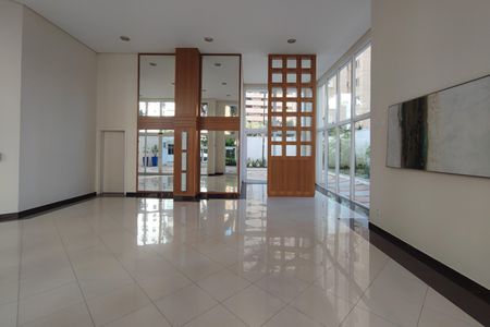 Apartamento à venda com 370m², 4 quartos e 4 vagasHall social