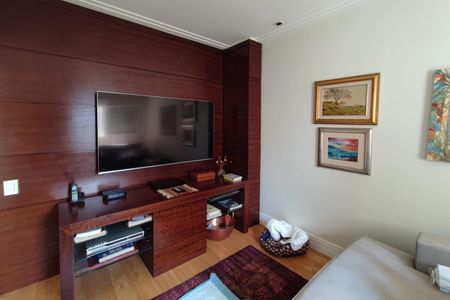 Apartamento à venda com 370m², 4 quartos e 4 vagasSala de TV