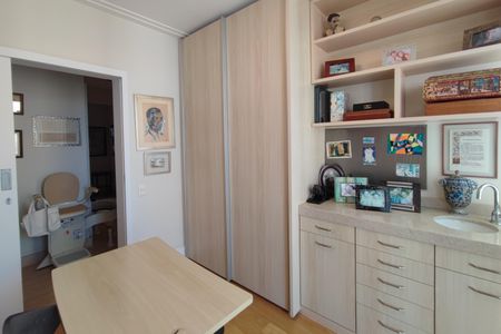 Apartamento à venda com 370m², 4 quartos e 4 vagasQuarto 4