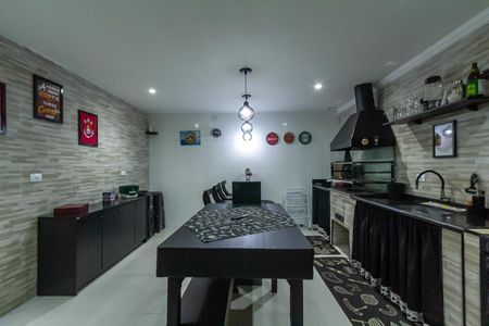 Casa à venda com 124m², 3 quartos e 1 vaga Casa à venda com 124m², 3 quartos e 1 vagaSalão Gourmet
