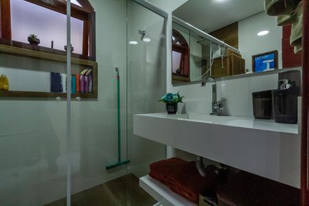 Casa à venda com 124m², 3 quartos e 1 vaga Casa à venda com 124m², 3 quartos e 1 vagaBanheiro Social